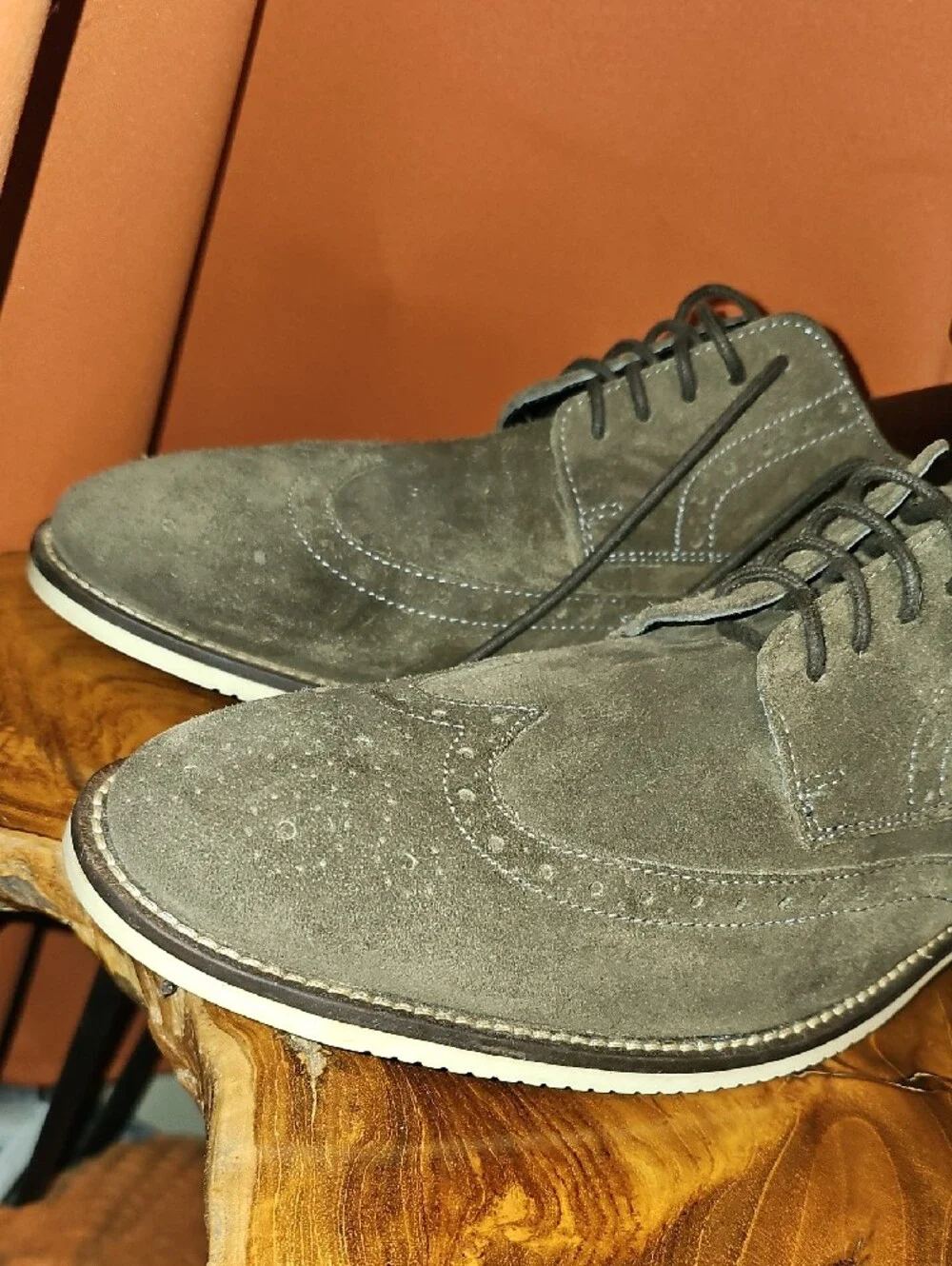 Claiborne suede wingtip